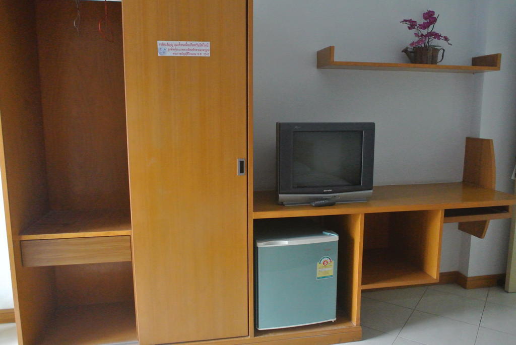 Chonnatee Residence Csumphe Szoba fotó
